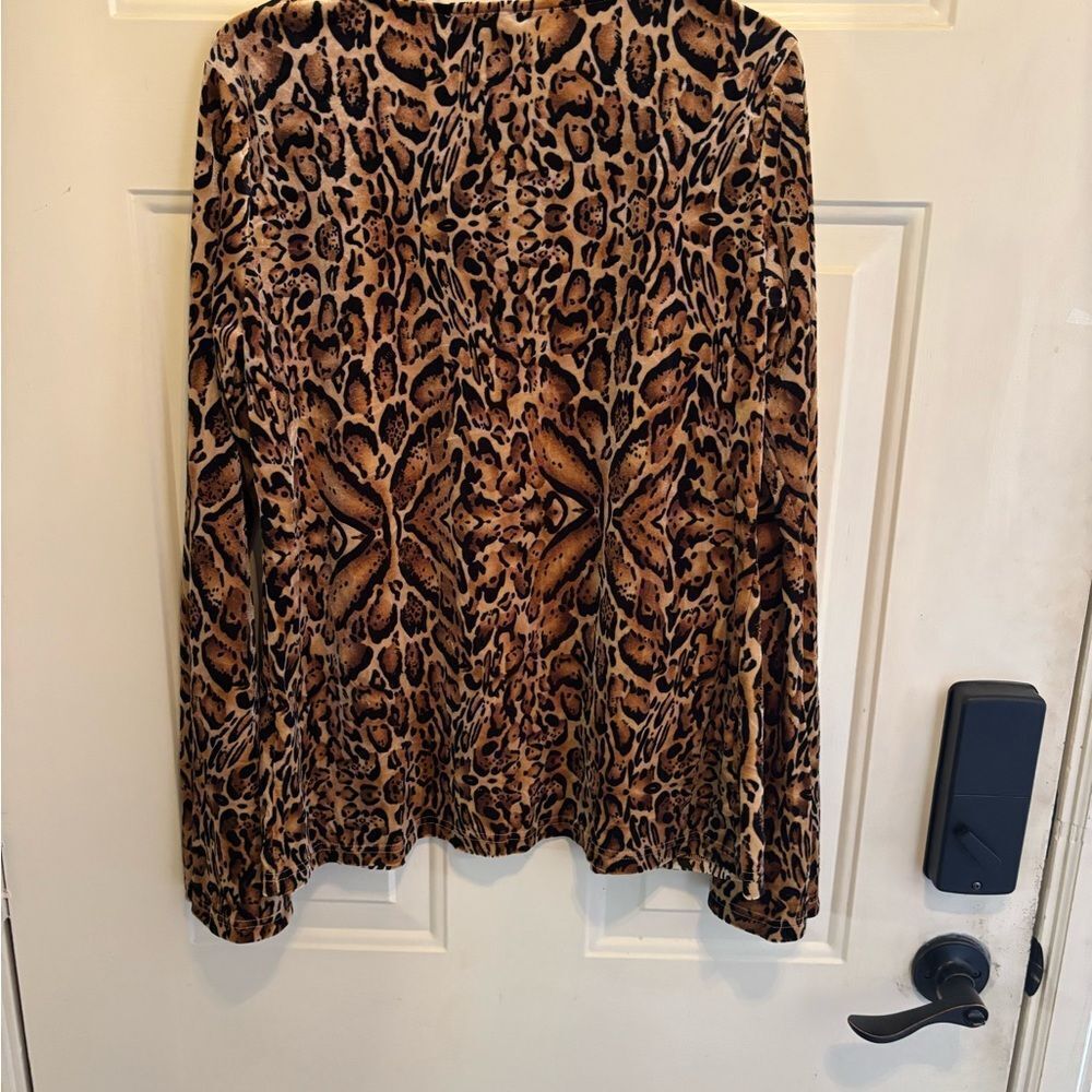 PrettyLittleThing Leopard Print Jacket - Picture 4 of 6